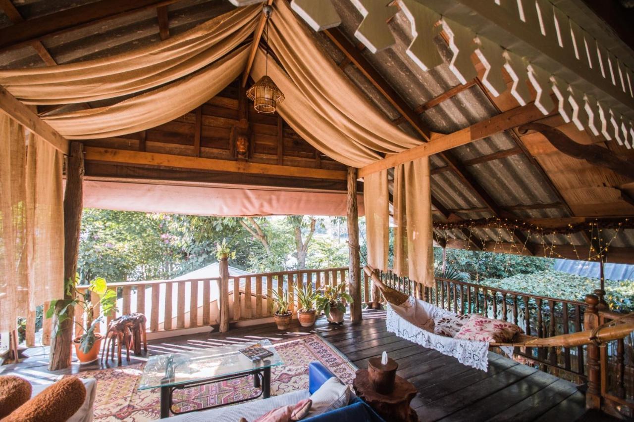 The Antique Riverside Resort Ban Pong  Εξωτερικό φωτογραφία
