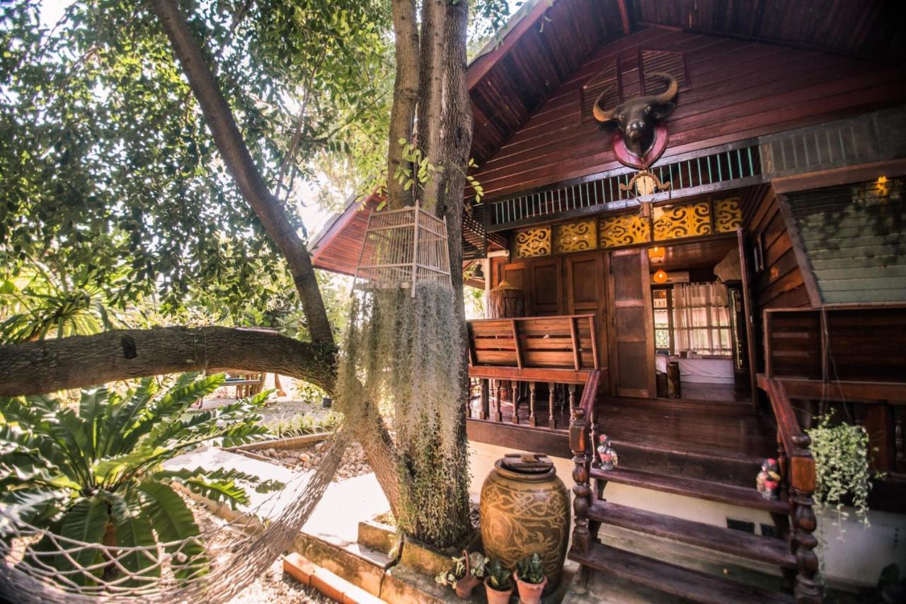 The Antique Riverside Resort Ban Pong  Εξωτερικό φωτογραφία