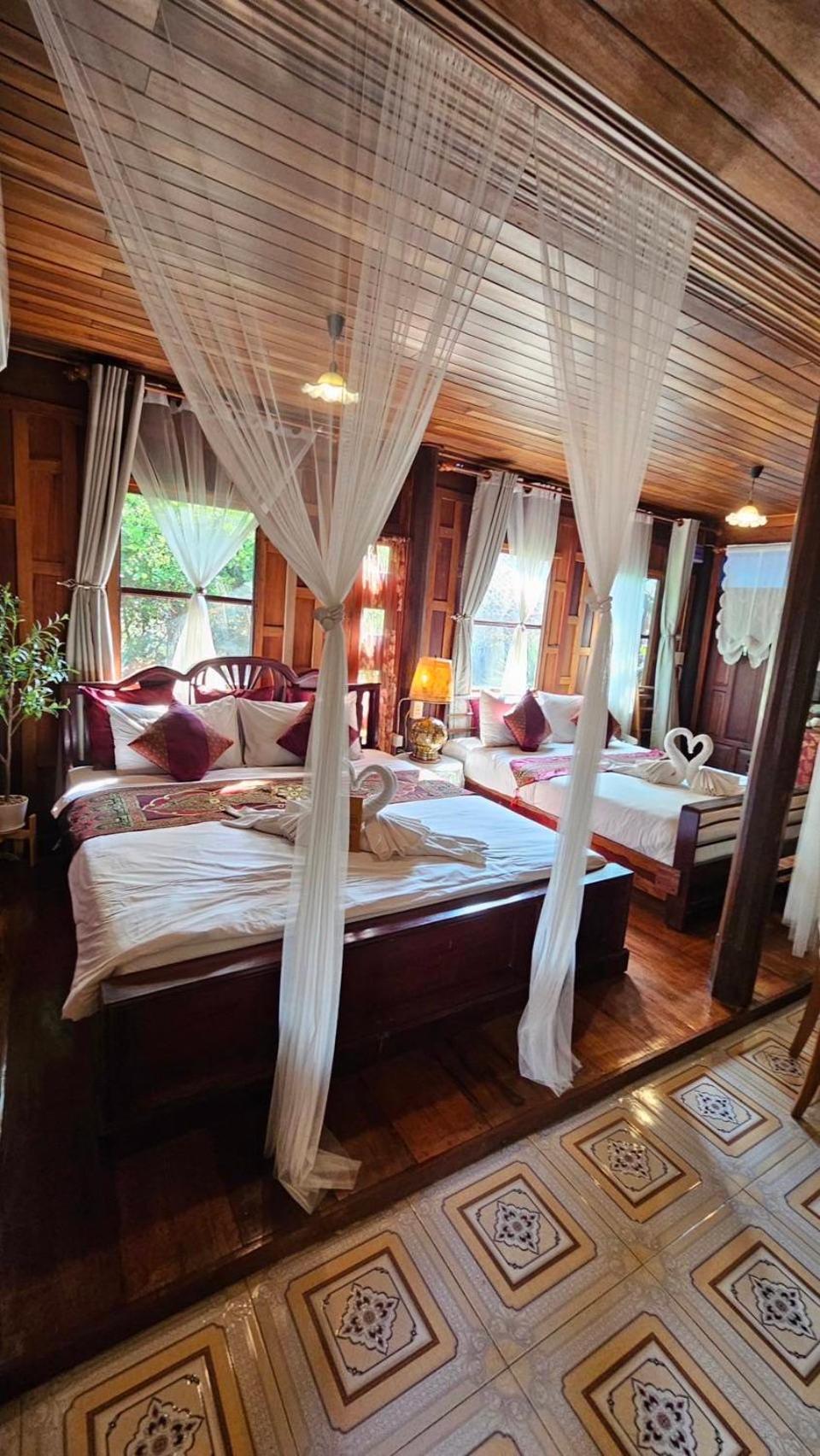 The Antique Riverside Resort Ban Pong  Εξωτερικό φωτογραφία