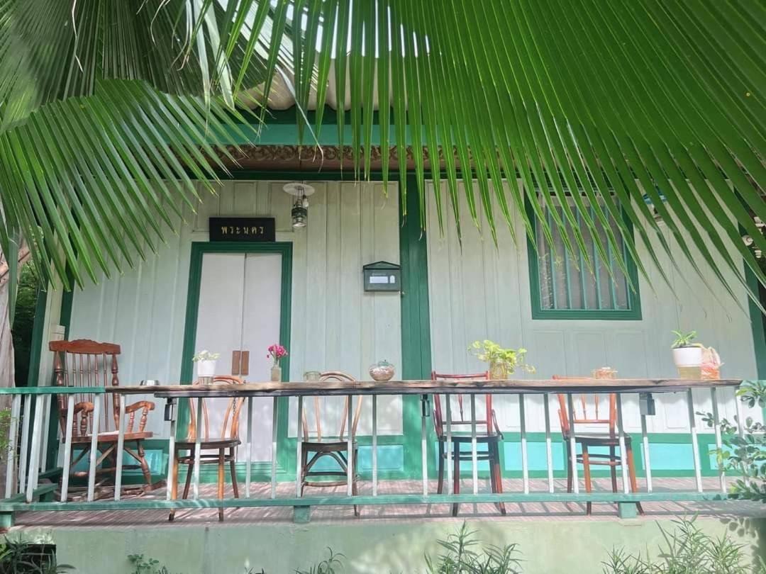 The Antique Riverside Resort Ban Pong  Εξωτερικό φωτογραφία