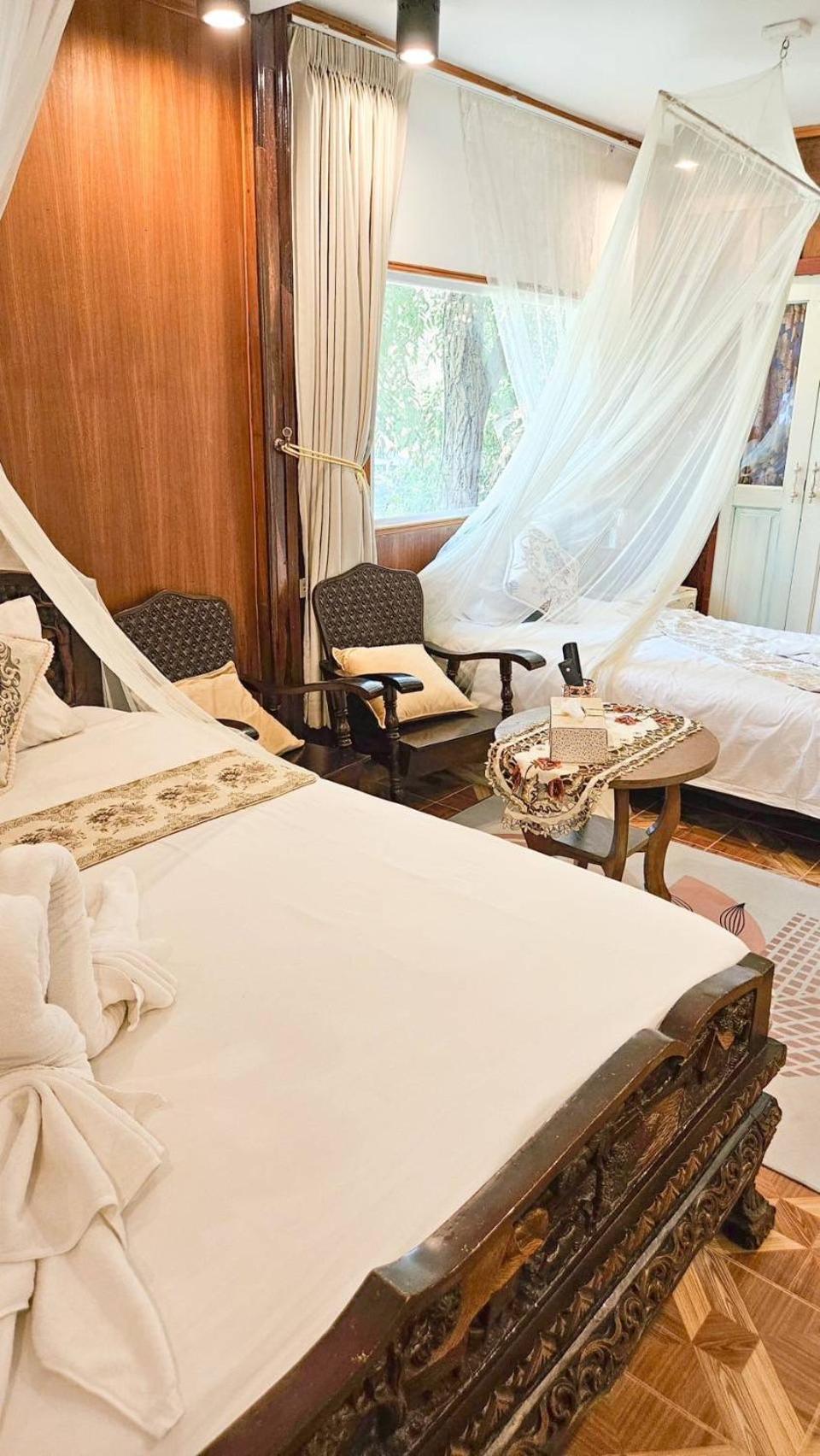 The Antique Riverside Resort Ban Pong  Εξωτερικό φωτογραφία