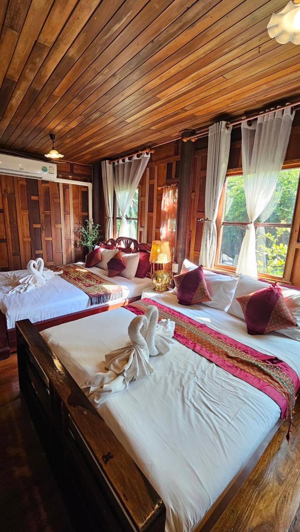 The Antique Riverside Resort Ban Pong  Εξωτερικό φωτογραφία