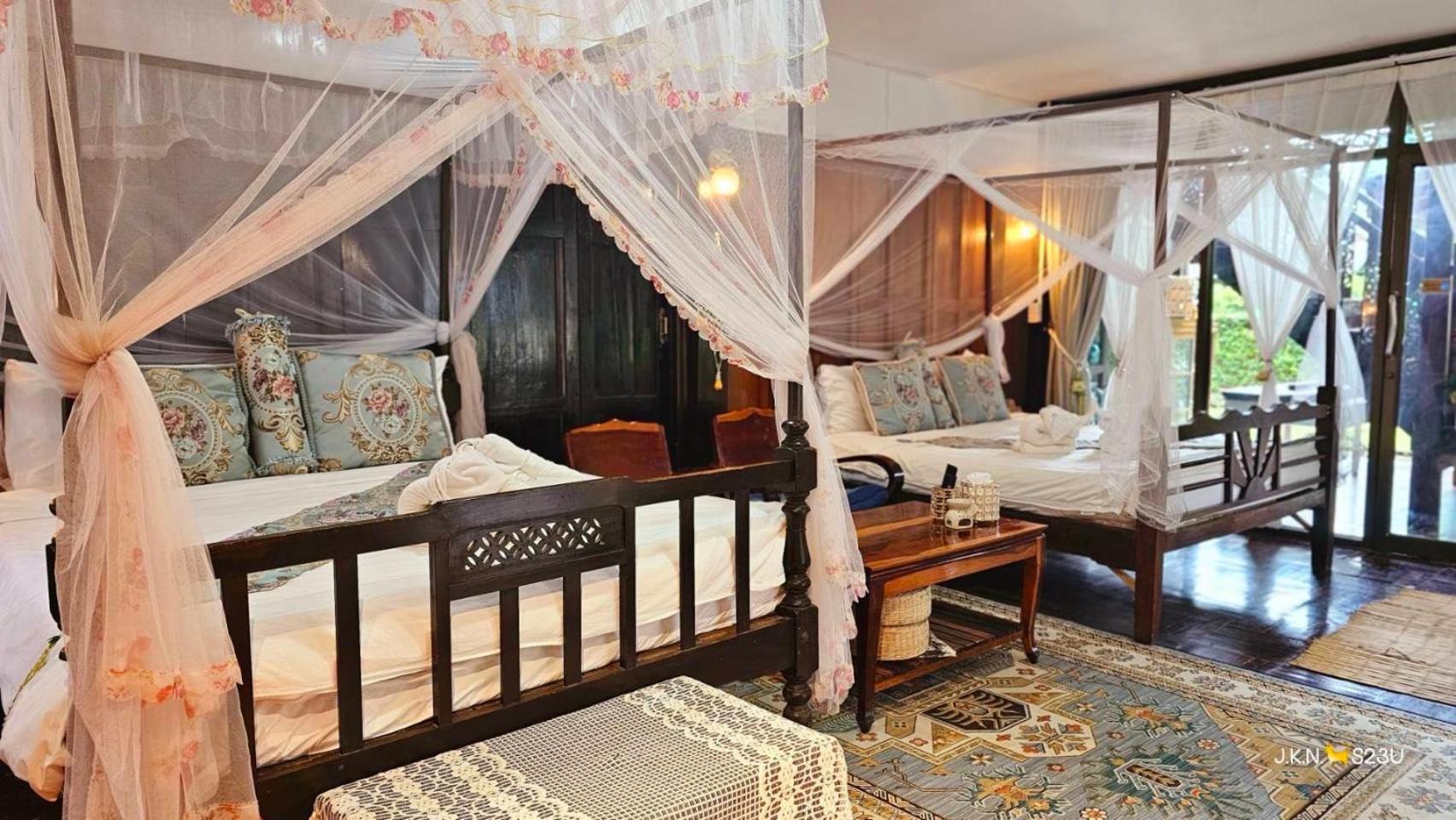 The Antique Riverside Resort Ban Pong  Εξωτερικό φωτογραφία